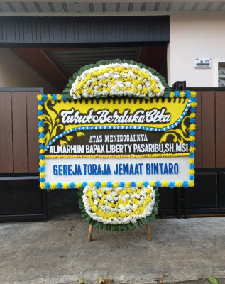Papan Bunga Duka di Ngestirejo