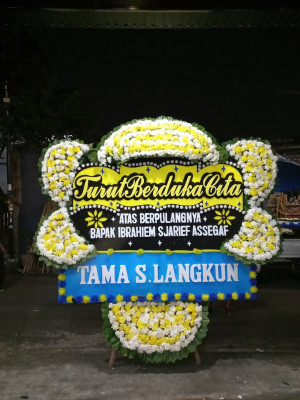 Papan Bunga Duka di Ngestirejo
